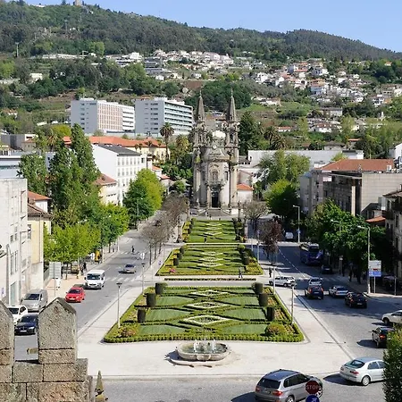 Apartamento Egas Διαμέρισμα