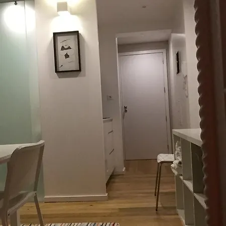 Apartamento Egas Διαμέρισμα Γκιμαράες