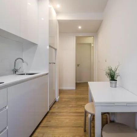Apartamento Egas * Γκιμαράες