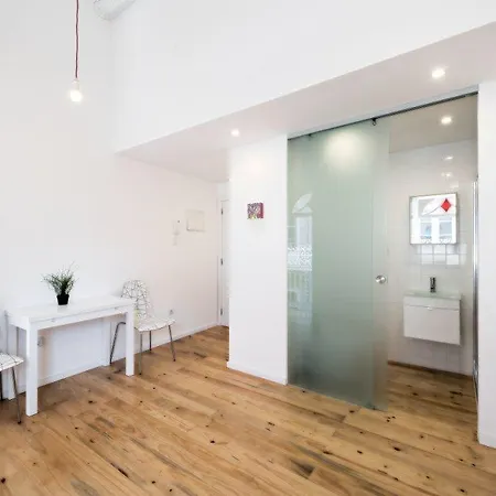 Apartamento Egas * Γκιμαράες